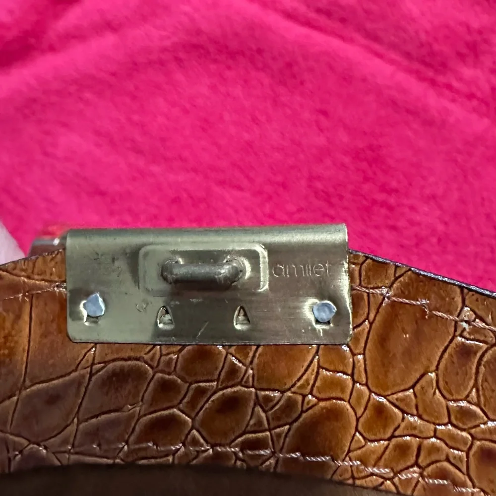 Luxurious Tan Crocodile-Embossed Men's Briefcase